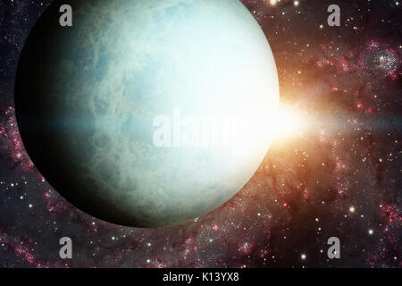 Il sistema solare - Urano. È il settimo pianeta dal sole e il terzo più grande del Sistema Solare. Si tratta di un pianeta gigante. Urano ha 27 noto sate Foto Stock