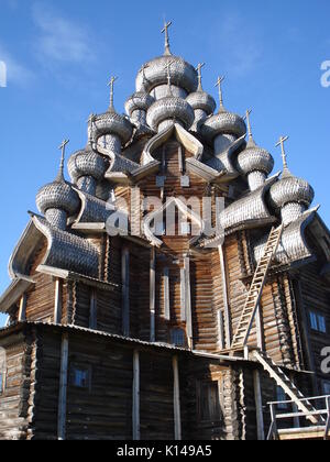 Kiji chiesa sul Lago Onega, a nord della Russia, è stato costruito in legno su un isola senza utilizzare il chiodo Foto Stock