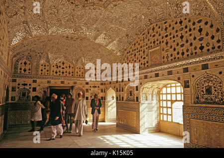 Sheesh Mahal (Mirror Palace) ambra (AMER) Fort, Amer, Rajasthan, India Foto Stock