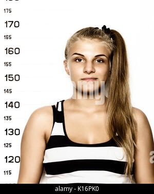 Giovane bella donna bionda criminale mug shots Foto Stock