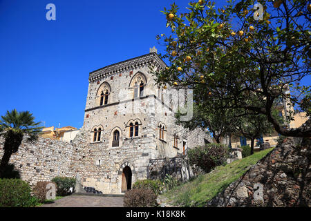 La Sicilia, la città di Taormina, il Palazzo Duchi di Santo Stefano Foto Stock