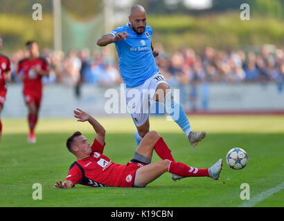 26.08.2017, Fussball Regionalliga Bayern 2017/2018, 8.Spieltag, SV Seligenporten - TSV 1860 München, in der MARena, Pyrbaum. Timo Gebhart (RI, 1860 München) Foto: Cronos/MIS Foto Stock