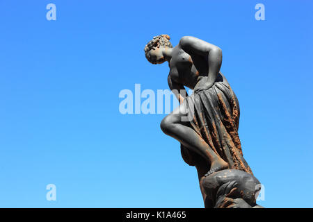 Sicilia, la città di Trapani, la Statua fontana Venere Anadyomene presso il mercato del pesce, fontana di Venere Anadiomene a Piazza Mercato del Pesce Foto Stock