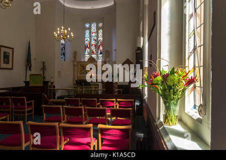 Interno della Cappella di San Michele entro le mura, St Johns foundation, bagno, England, Regno Unito Foto Stock