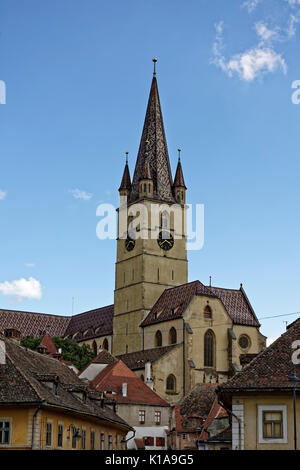 Cattedrale Evangelica Sibiu Romania architettura medievale vista da Cibin Foto Stock