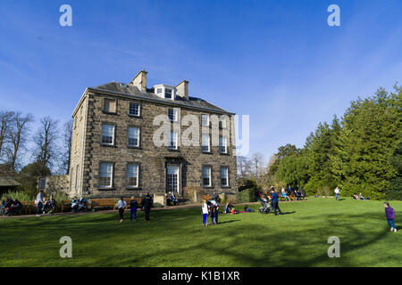 Scozia - Edimburgo. I Giardini Botanici. Alla fine del mese di marzo. Inveresk House. Foto Stock