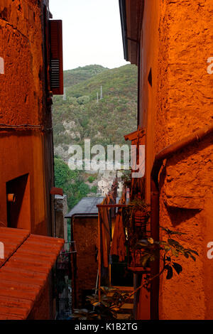 Vario angoli incantevoli della città di Pisciotta nel Parco Nazionale del Cilento. Campania Italia Foto Stock