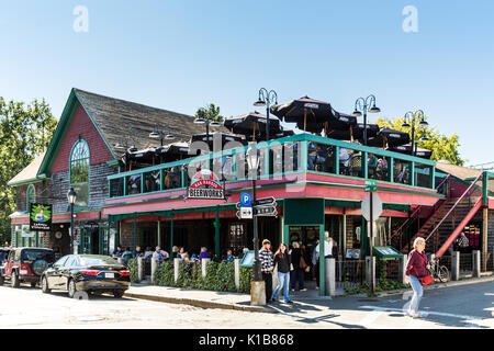 I turisti a Bar Harbor Beerworks Foto Stock