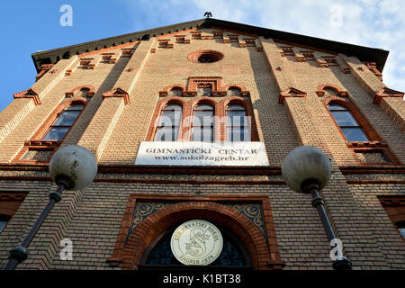 Club Ginnici edificio centrale dove sono la formazione di ginnasti per spettacoli in competizioni di Ginnastica Sport e programmi ricreativi. Foto Stock