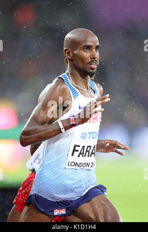 Mo FARAH (Gran Bretagna) concorrenti negli uomini del 5000m 1 di calore al 2017, IAAF Campionati del Mondo, Queen Elizabeth Olympic Park, Stratford, Londra, Regno Unito. Foto Stock