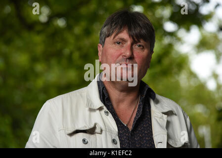 Edimburgo, Scozia, Regno Unito. Il 27 agosto, 2017. L'Edinburgh International Book Festival Domenica 27 agosto. Poeta inglese e autore Simon Armitage presenta il suo nuovo libro la non accompagnati. Credito: Stuart Cobley/Alamy Live News Foto Stock