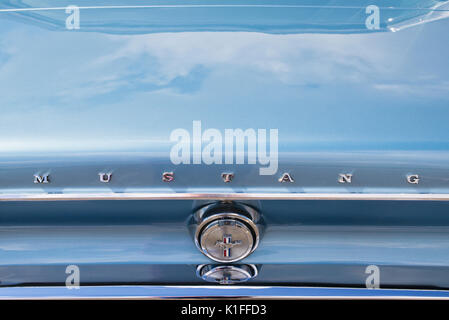 1968 Ford Mustang tronco a un americano auto show. Essex. Regno Unito Foto Stock