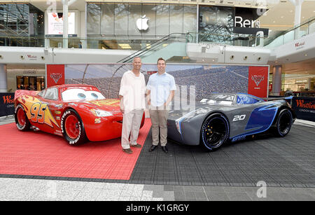 Foto deve essere accreditato ©fornito da ALFA Premere 065630 09/07/2017 Kevin Reher e Brian Pagamento presso le vetture 3 film la carità lo screening di gala tenutosi a Vue Cinema in Westfield Shepherds Bush, Londra. Foto Stock