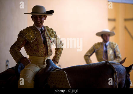 Picador torero, lancer il cui compito è quello di indebolire il bull di muscoli del collo, Spagna Foto Stock