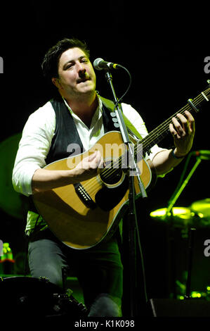 Marcus Mumford Mumford Sons si esibiscono nel 2011 Coachella Music Festival marzo 16,2011 Indio. Foto Stock