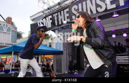 (L-R) Shwayze Cisco Adler si esibisce il giorno 3 2 ° Festival annuale Sunset Strip Music Festival Settembre 12,2009 Los Angeles, California. Foto Stock