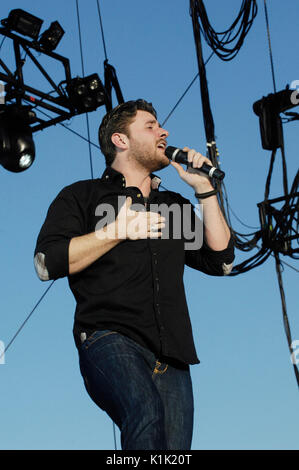 Chris giovani esegue stagecoach,California's county music festival il giorno 1 Aprile 30,2011 indio,ca. Foto Stock