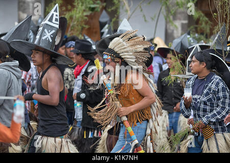 Inti Raymi celebrazione annuale del solstizio d'estate in Cotacachi Ecuador Foto Stock
