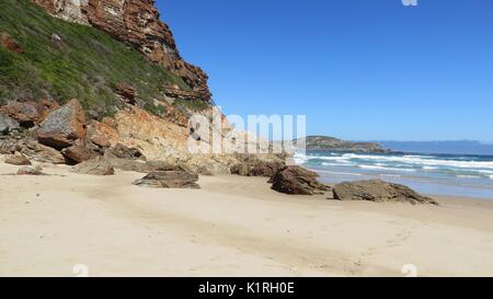 Spiaggia di Robberg riserva naturale vicino a Plettenberg Bay, Garden Route del Sud Africa. Foto Stock