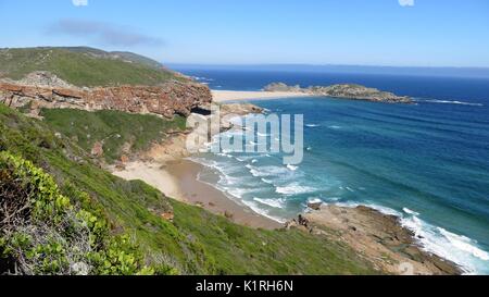 Spiaggia di Robberg riserva naturale vicino a Plettenberg Bay, Garden Route del Sud Africa. Foto Stock