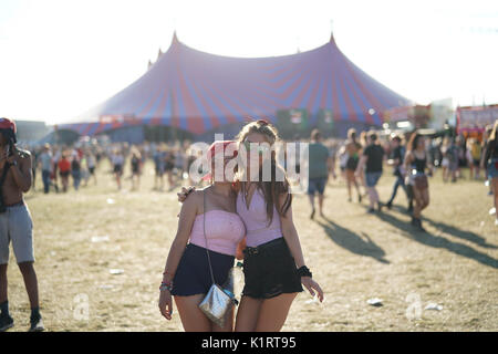 Reading, Regno Unito. Il 27 agosto, 2017. Viste generali del 2017 Festival della lettura. Foto Data: Domenica, 27 agosto 2017. Foto di credito dovrebbe leggere: Roger Garfield/Alamy Live News Foto Stock