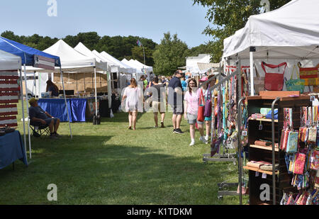 Un Arts & Crafts Fair al Drummer Boy park - brewster - Massachusetts il cape cod Foto Stock