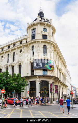 L'iconico Edificio che ospita il Teatro Calderón, Calle de Atocha, Madrid, Spagna Foto Stock