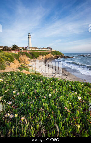 Tramonto su Pigeon Point Lighthouse, CALIFORNIA, STATI UNITI D'AMERICA Foto Stock