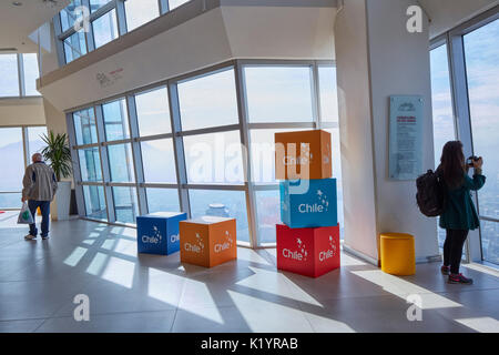 Piattaforma di Osservazione presso il Gran Torre Costanera Tower, La Costanera, La Costanera Center, Santiago del Cile Foto Stock