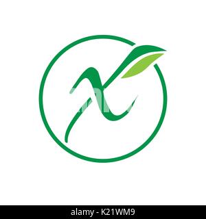 Lettera X con foglia, naturale logo x, simbolo design, isolati su sfondo bianco. Illustrazione Vettoriale