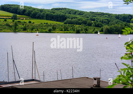 Essen in Germania, vista panoramica dal Lago baldeney (lago Baldeneysee) Foto Stock