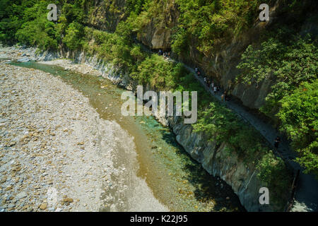Il sentiero Sakadang utilizzato per essere chiamato "Mistero Valle" dal giapponese. Esso è situato nel Parco Nazionale di Taroko, Hualien, Taiwan Foto Stock
