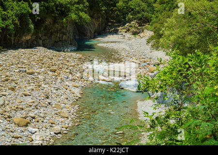 Il sentiero Sakadang utilizzato per essere chiamato "Mistero Valle" dal giapponese. Esso è situato nel Parco Nazionale di Taroko, Hualien, Taiwan Foto Stock