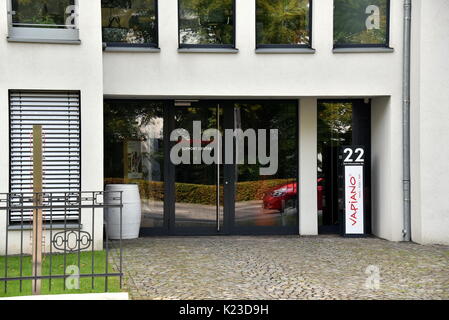 Bonn, Germania. Il 27 agosto, 2017. Vista della gestione del ristorante della catena Vapiano a Bonn, Germania, 27 agosto 2017. - Nessun filo SERVICE - foto: Horst Galuschka/dpa/Alamy Live News Foto Stock