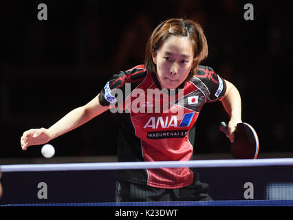 Olomouc, Repubblica Ceca. Il 27 agosto, 2017. Kasumi Ishikawa del Giappone compete contro Mima Ito durante la loro partita finale del singolare femminile al tavolo da ping pong World Tour Open ceca a Olomouc, Repubblica ceca, 27 agosto 2017. Credito: Ludek Perina/CTK foto/Alamy Live News Foto Stock