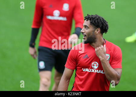 Cardiff, Regno Unito. Il 29 agosto, 2017. Ashley Williams del Galles al Wales football team di formazione presso il Vale Resort a Hensol, vicino a Cardiff, nel Galles del Sud martedì 29 agosto 2017. Il team si sta preparando per la Coppa del Mondo FIFA qualifier home in Austria questo fine settimana. pic tramite carta di credito: Andrew Orchard/Alamy Live News Foto Stock