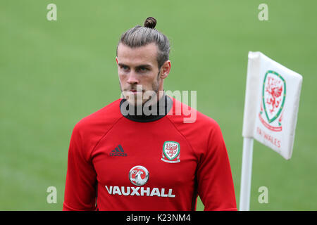 Cardiff, Regno Unito. Il 29 agosto, 2017. Gareth Bale del Galles al Wales football team di formazione presso il Vale Resort a Hensol, vicino a Cardiff, nel Galles del Sud martedì 29 agosto 2017. Il team si sta preparando per la Coppa del Mondo FIFA qualifier home in Austria questo fine settimana. pic tramite carta di credito: Andrew Orchard/Alamy Live News Foto Stock