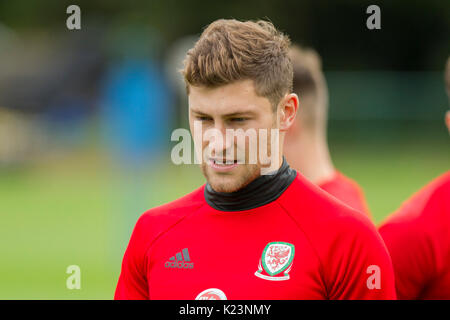 Hensol, Wales, Regno Unito, 29 agosto 2017. Ben Davies durante il Galles squadra nazionale di allenamento in vista della Coppa del Mondo 2018 di qualificazione contro l' Austria e la Moldova. Credito: Mark Hawkins/Alamy Live News Foto Stock