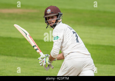 Londra, Regno Unito. Il 29 agosto, 2017. Foakes ben battuta per Surrey contro Middlesex al ovale del giorno due della contea Specsaver gara di campionato al ovale. Credito: David Rowe/Alamy Live News Foto Stock