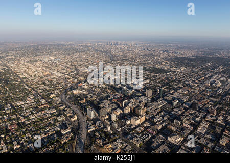 Pomeriggio Vista aerea di Hollywood e Los Angeles, California. Foto Stock