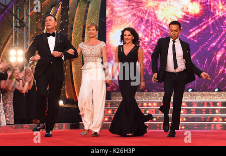 Da sinistra a destra, Craig Revel Horwood, Darcey Bussell, Shirley Ballas e Bruno Tonioli al lancio di Strictly Come Dancing 2017 al Broadcasting House di Londra. Foto Stock