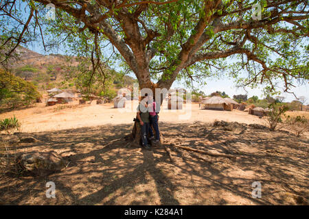 Africa,Malawi,Lilongwe distretto, Nzama village. Tipico villaggio Foto Stock