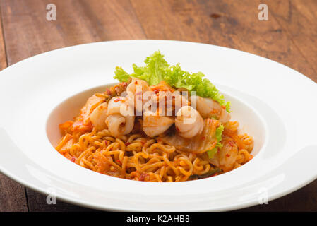 Kimchi coreano squid ramen Foto Stock