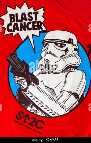 Blast dettaglio Cancro su Star Wars t-shirt con Stormtrooper Foto Stock