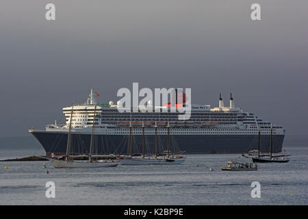 Nave da crociera "Queen Mary 2' in Bar Harbor. Parco Nazionale di Acadia, Maine, Stati Uniti d'America. Settembre 2015. Foto Stock