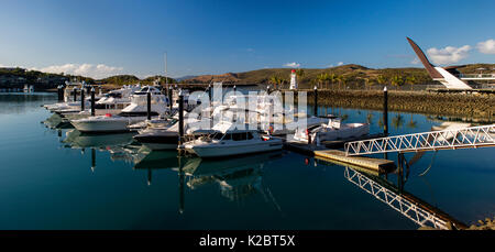 Marina sulla Hamilton Island, parte del Whitsunday Island gruppo, Queensland, Australia, novembre 2012. Foto Stock