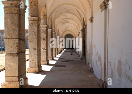 Il chiostro nella certosa di san giacomo un monastero certosino sull'isola di Capri, Italia. Foto Stock