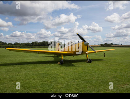 De Havilland Canada DHC-1 Scoiattolo striado trainer primario aereo al Shuttleworth fiducia Foto Stock