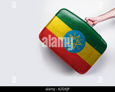 Etiopia bandiera su una pelle vintage valigia. Foto Stock