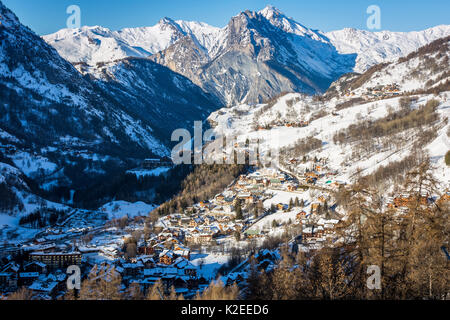Località sciistica di Valloire, Savoie nelle Alpi francesi, Maurienne, Savoie, Francia Foto Stock